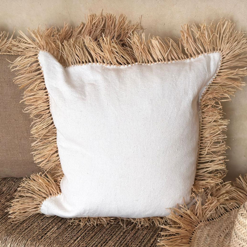 Coussin artisanal Raffy blanc Marrakech Vision Originale